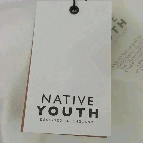 Native Youth Women's Abstract Print Relaxed T-Shirt - Picture 4 of 5